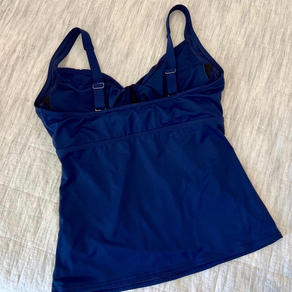 Lands End Tankini Top, 12DDD - Picture 3 of 3